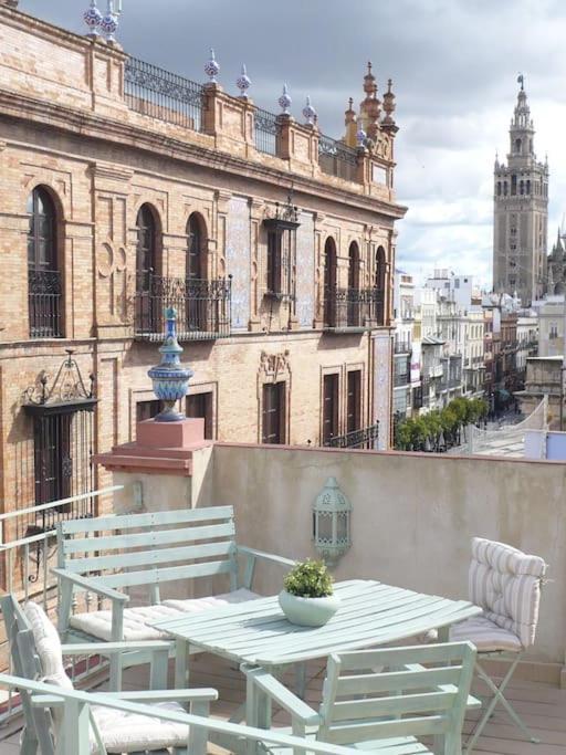 Duplex And Terrace Overlooking Giralda *